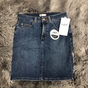 Dickies | Womenβs Perfect Shape Denim Skirt